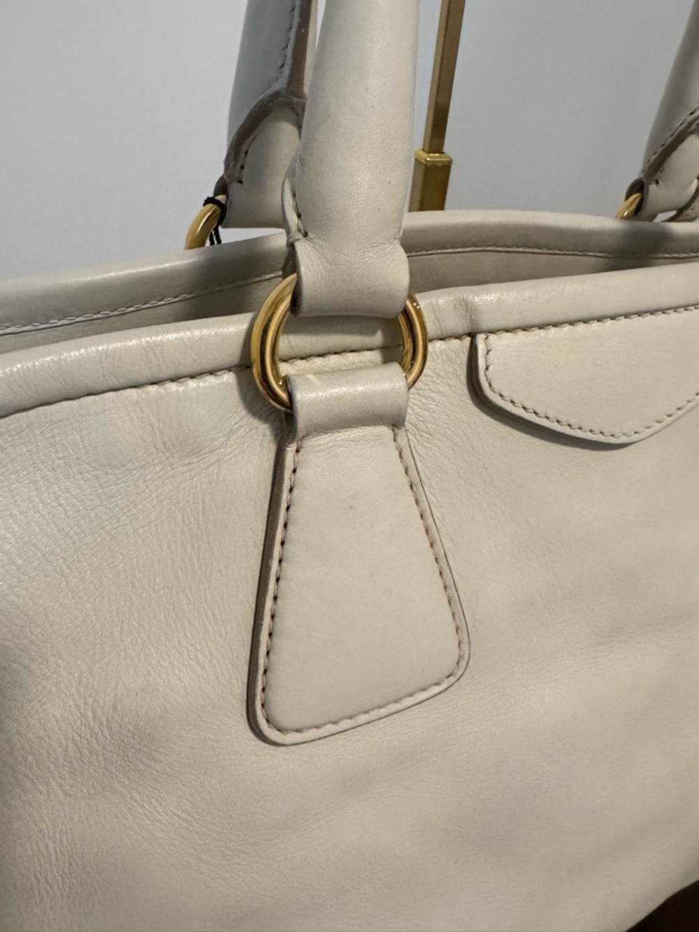 ✨PRADA AUTHENTICATED Vitello Leather Top Handle Satchel | Leather int. - AS IS - Picture 6 of 15